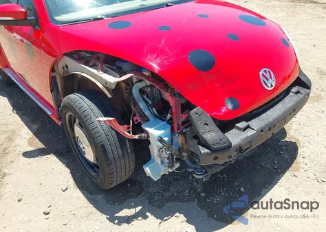 2014 Volkswagen Beetle 2.5L z USA, uszkodzony, nr VIN 3VWHX7AT8EM607412